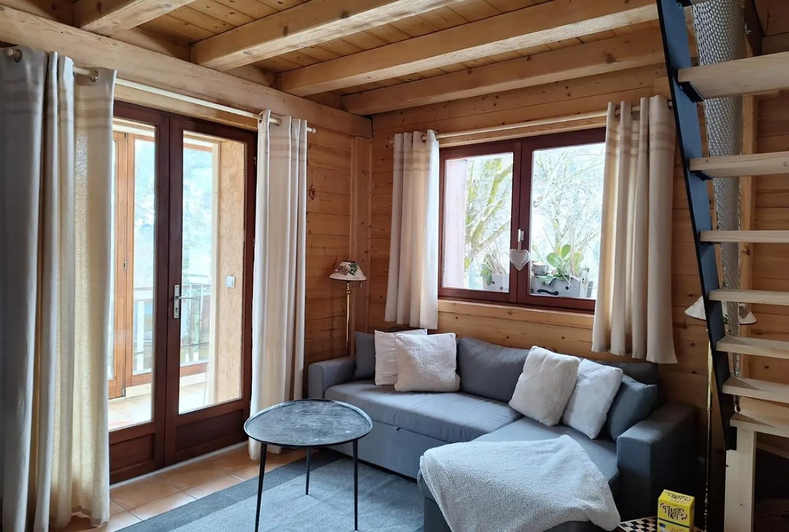 Apartment La Coufa, Spacieux Duplex En Chalet, Terrasse, Jardin, Vues Montagnes