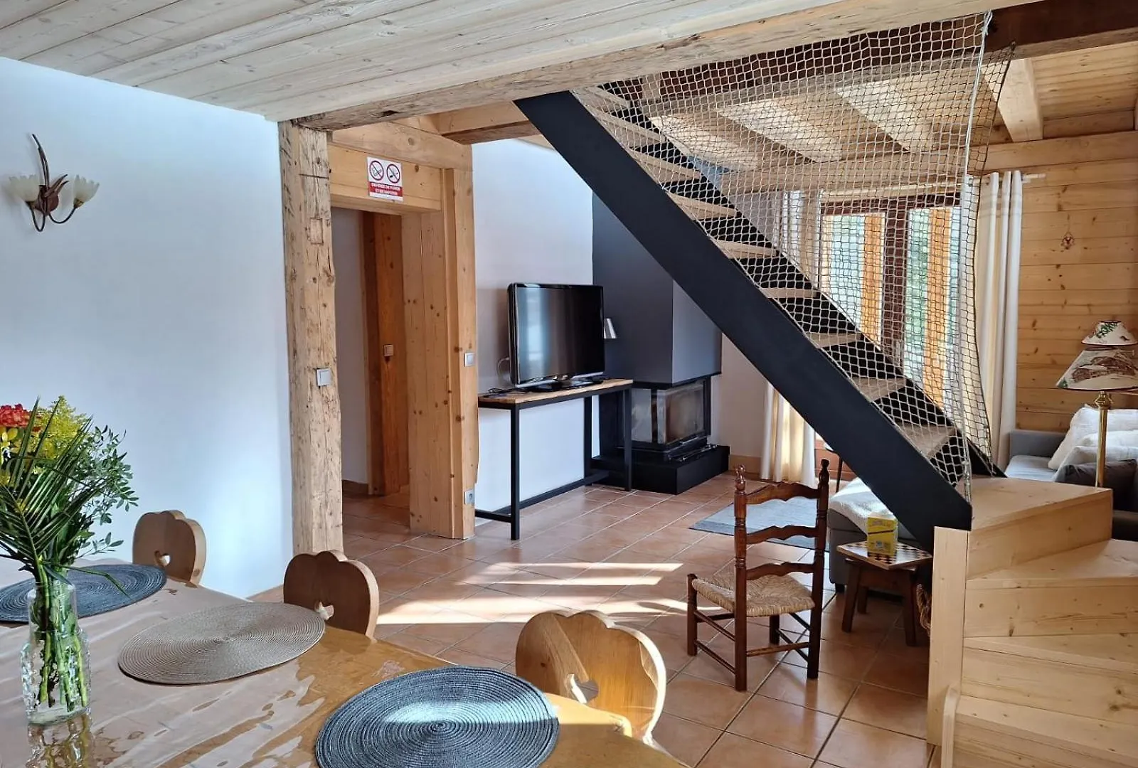 Apartment La Coufa, Spacieux Duplex En Chalet, Terrasse, Jardin, Vues Montagnes France