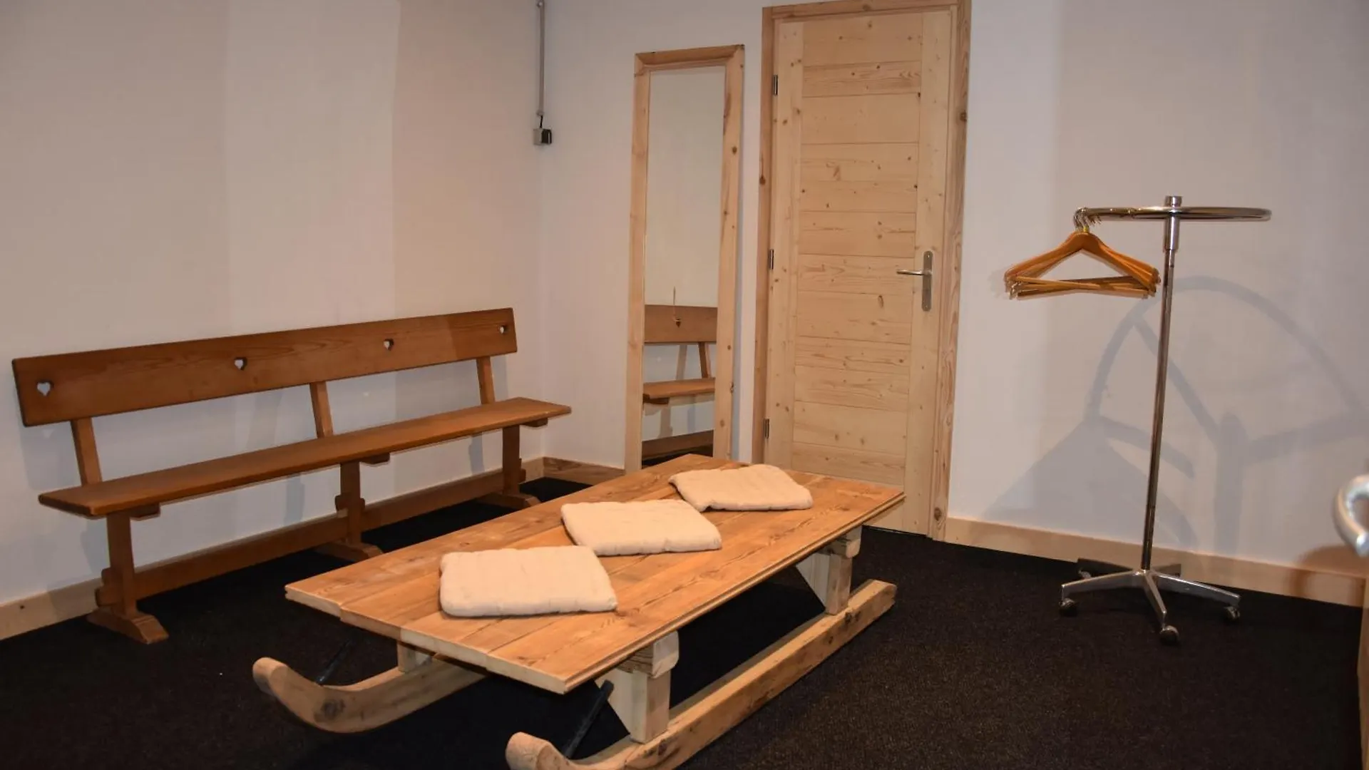 La Coufa, Spacieux Duplex En Chalet, Terrasse, Jardin, Vues Montagnes La Giettaz